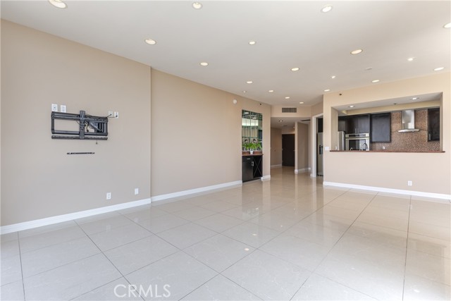 343 Pioneer Drive, Glendale CA: https://media.crmls.org/medias/3af74e2d-21a3-4a22-ab24-aa26c832dd44.jpg