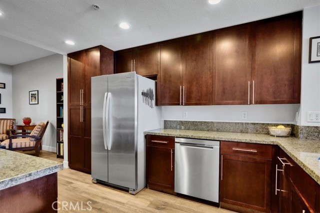 Image 16 of 75 For 300 4th Street 214