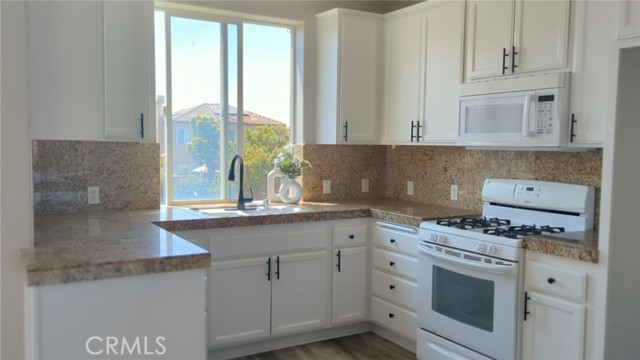 808 Damask Court, Santa Maria CA: https://media.crmls.org/medias/3af7c6bf-6149-4adc-af8d-6ab6c3b087b8.jpg