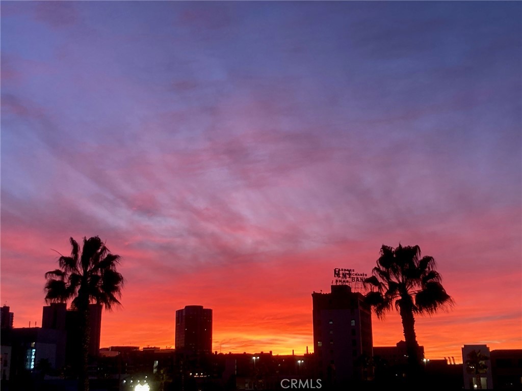 https://media.crmls.org/medias/3af850f5-5883-4a93-b63e-4c2e5025bc11.jpg?preset=X-Large