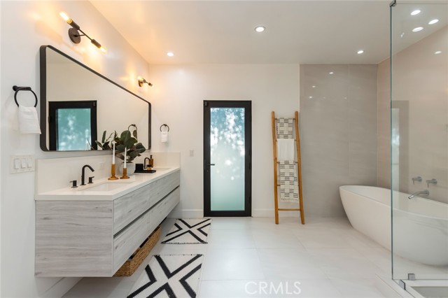 13714 Valley Vista, Sherman Oaks CA: https://media.crmls.org/medias/3af85429-2a8b-4354-a578-0622ad21740c.jpg