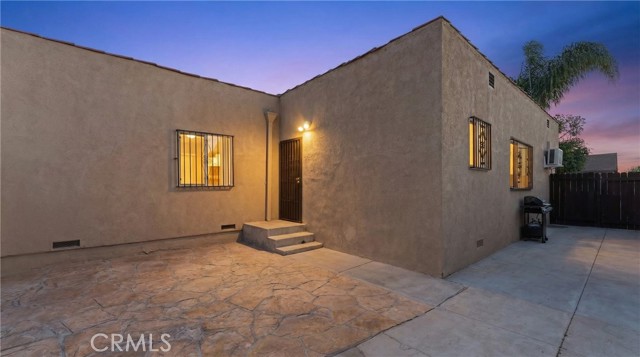 Detail Gallery Image 17 of 24 For 1732 W 65th, Los Angeles,  CA 90047 - 3 Beds | 2 Baths