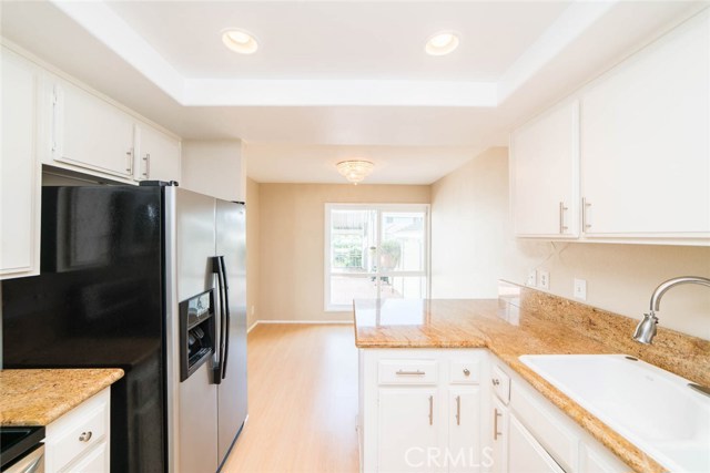39 Lakeshore, Irvine CA: https://media.crmls.org/medias/3afa2645-ef11-4435-8da2-f7132b59a1c7.jpg