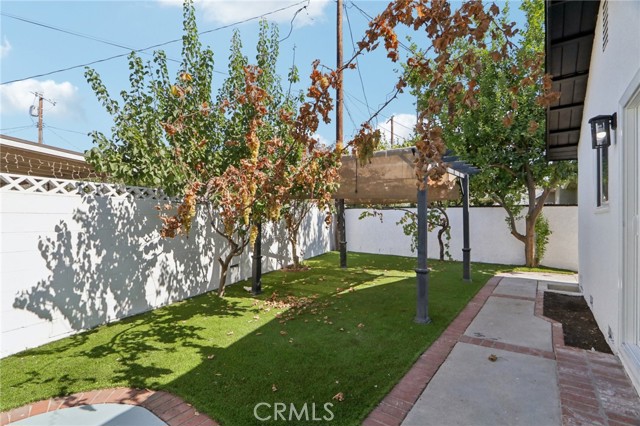 15631 Harvest Street, Granada Hills CA: https://media.crmls.org/medias/3afb4595-54fa-4208-aecf-3e210a4a4c10.jpg