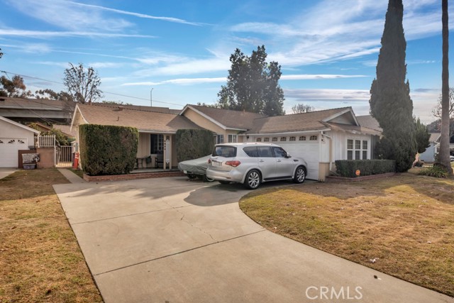 6820 Beechley Avenue, Long Beach, California 90805, 3 Bedrooms Bedrooms, ,2 BathroomsBathrooms,Single Family Residence,For Sale,Beechley,SR25019313