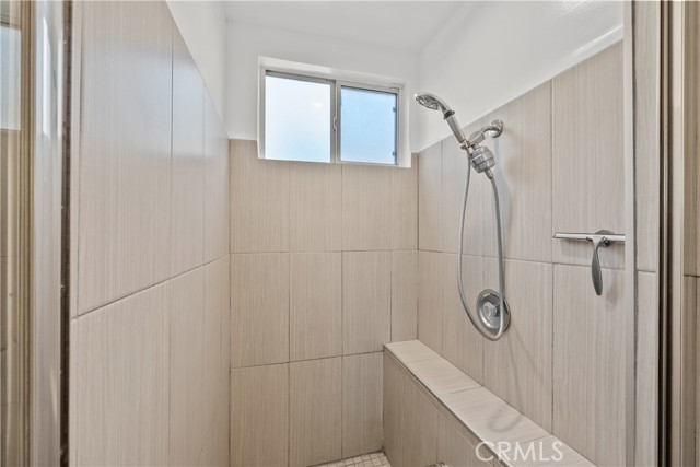 4919 Dunsmore Avenue, La Crescenta CA: https://media.crmls.org/medias/3afb58b3-2ceb-4957-b6b8-8b75e64e0441.jpg