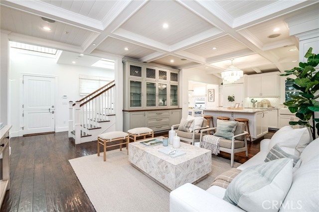 501 6th Place, Manhattan Beach, California 90266, 4 Bedrooms Bedrooms, ,2 BathroomsBathrooms,Residential,Sold,6th,SB23176896