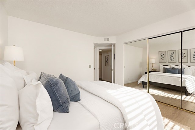 Image 21 of 41 For 26342 Forest Ridge Drive 3a