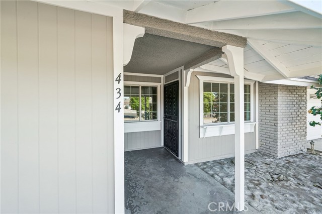 Detail Gallery Image 5 of 56 For 434 Teton Pl, Corona,  CA 92879 - 4 Beds | 2 Baths