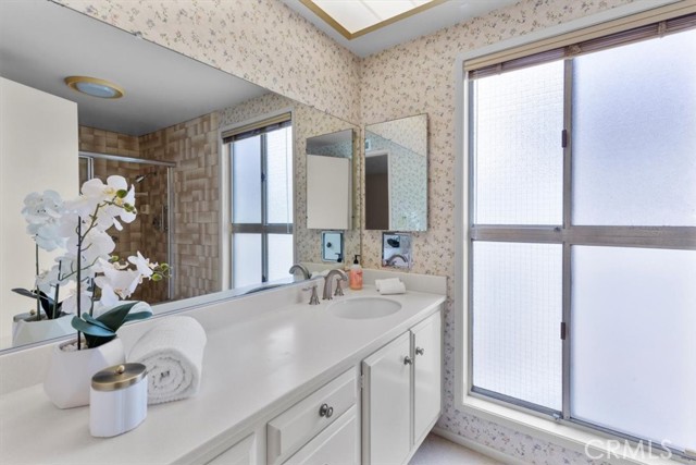3521 Fern Circle, Seal Beach CA: https://media.crmls.org/medias/3afec12d-c4d9-432f-b2ae-f879c3f385ae.jpg