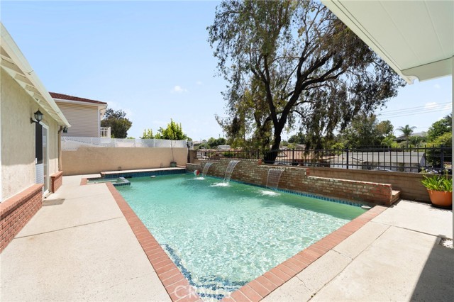 Detail Gallery Image 23 of 33 For 19466 Avenida Del Campo, Walnut,  CA 91789 - 3 Beds | 2 Baths