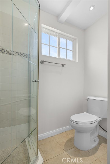 1820 N Avon Street, Burbank CA: https://media.crmls.org/medias/3aff1ffb-949b-4566-9d81-963b9a9b61fc.jpg