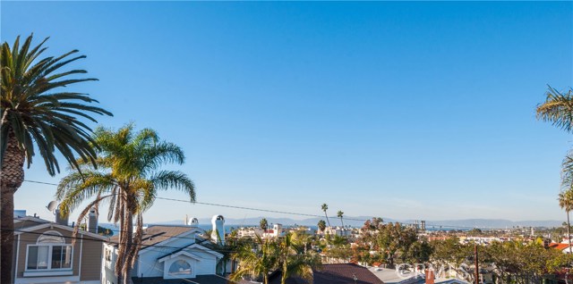 406 Gertruda Avenue, Redondo Beach, California 90277, 5 Bedrooms Bedrooms, ,4 BathroomsBathrooms,Residential,Sold,Gertruda,SB16763356