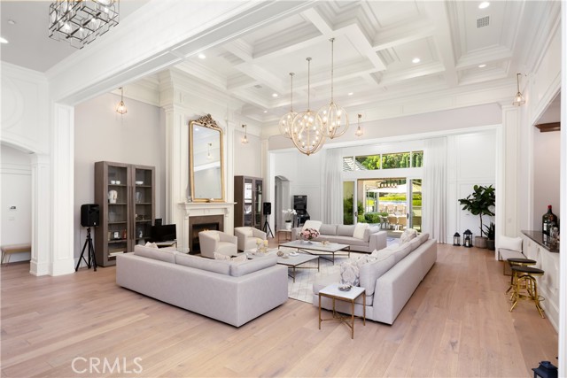 Detail Gallery Image 23 of 75 For 935 W Foothill Bld, Arcadia,  CA 91006 - 6 Beds | 8 Baths