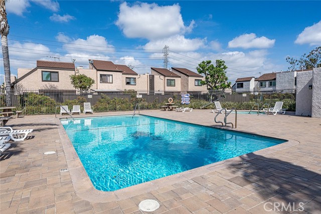 Detail Gallery Image 39 of 45 For 1669 S Heritage #C,  Anaheim,  CA 92804 - 3 Beds | 2/1 Baths