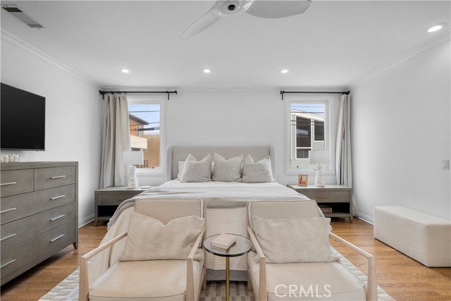 807 Crest Drive, Manhattan Beach CA: https://media.crmls.org/medias/3b010ba4-7443-4071-ad50-a560e4a1a50b.jpg