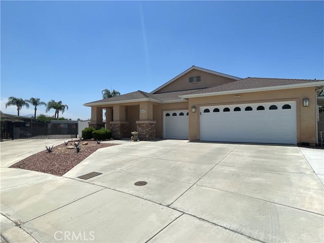 24967 Volga Street, Hemet CA: https://media.crmls.org/medias/3b019f3b-6793-4a90-86ab-257c05ce8c19.jpg