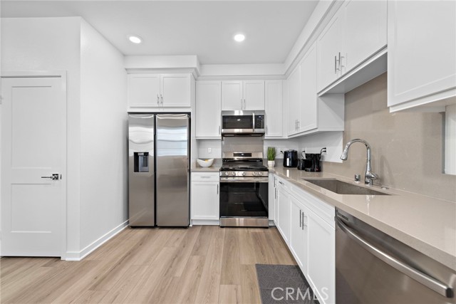 Detail Gallery Image 9 of 29 For 466 Besalu, Mission Viejo,  CA 92692 - 1 Beds | 1/1 Baths