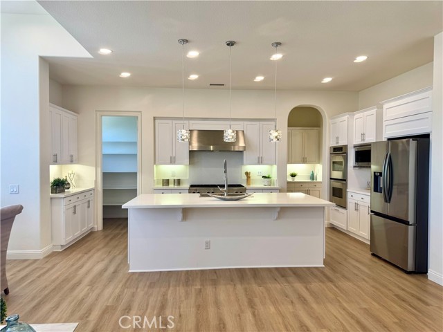 26480 Valley Oak Lane, Valencia CA: https://media.crmls.org/medias/3b01ead7-1ca3-46cb-8244-925c47b019e2.jpg
