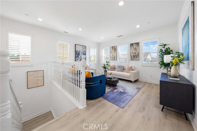 119 cordial, Irvine CA: https://media.crmls.org/medias/3b0264fd-f104-4372-b788-79b8127f9606.jpg