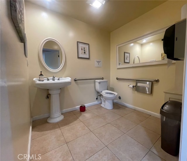  Commercial for Sale in Studio City, California