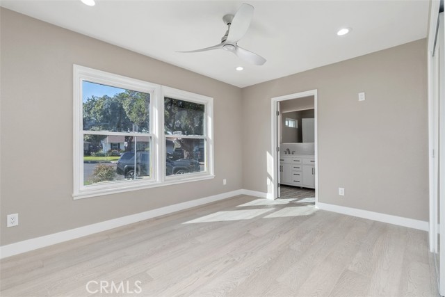 Detail Gallery Image 29 of 38 For 4769 E Malta, Long Beach,  CA 90815 - 3 Beds | 3 Baths