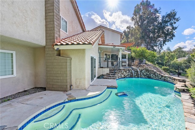 Detail Gallery Image 2 of 30 For 157 S Donna Ct, Anaheim Hills,  CA 92807 - 4 Beds | 3 Baths