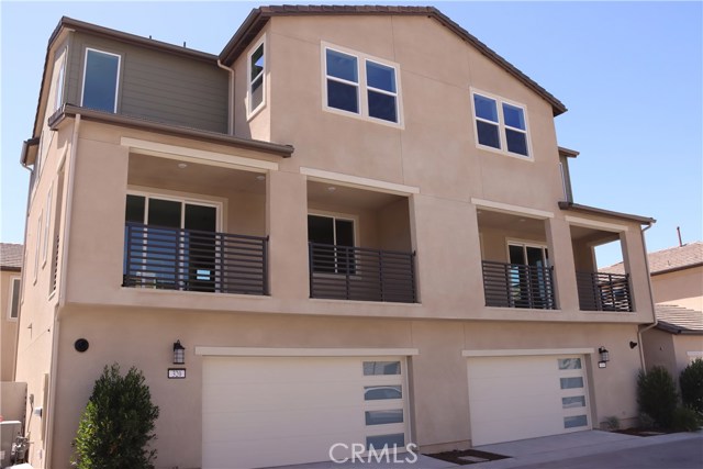 320 Chorus, Irvine, CA 92618