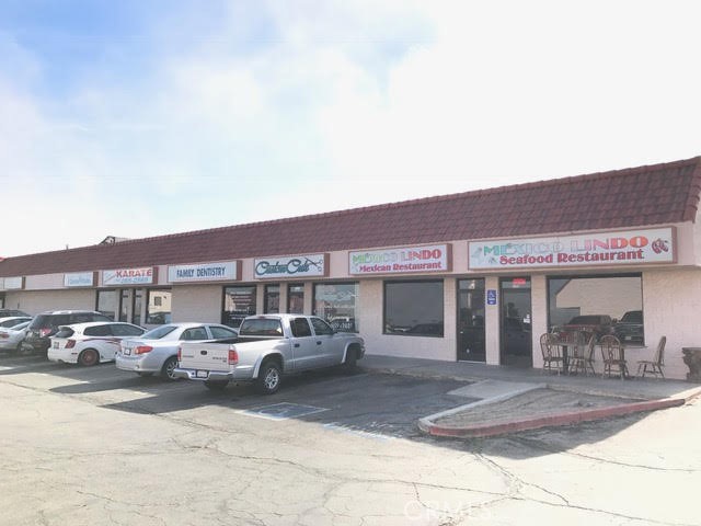 4363 Phelan Road, Phelan, California 92371, ,Commercial Lease,For Rent,4363 Phelan Road,CRHD23196320