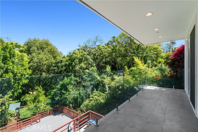 7670 Woodrow Wilson Drive, Los Angeles CA: https://media.crmls.org/medias/3b056bda-ff5b-40b7-94c0-8119671e9e93.jpg