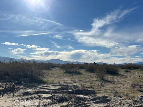 Detail Gallery Image 4 of 11 For 0 Vac/Ave R Drt / Vic 122nd  Ste, Sun Village,  CA 93543 - – Beds | – Baths