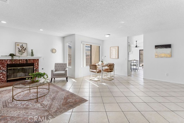 Detail Gallery Image 10 of 58 For 13621 Sandstone Dr, Victorville,  CA 92392 - 3 Beds | 2 Baths