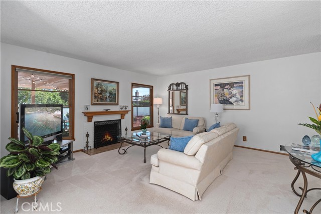 Detail Gallery Image 16 of 31 For 1327 E Kenwood Ave, Anaheim,  CA 92805 - 3 Beds | 1/1 Baths