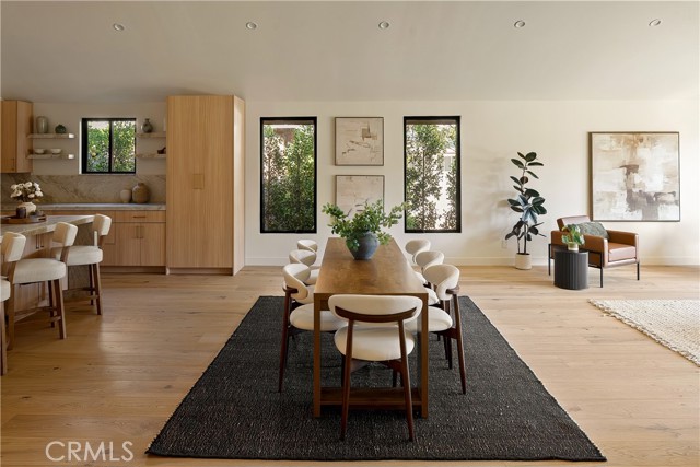 Detail Gallery Image 7 of 32 For 13949 Cumpston St, Sherman Oaks,  CA 91401 - 3 Beds | 3/1 Baths