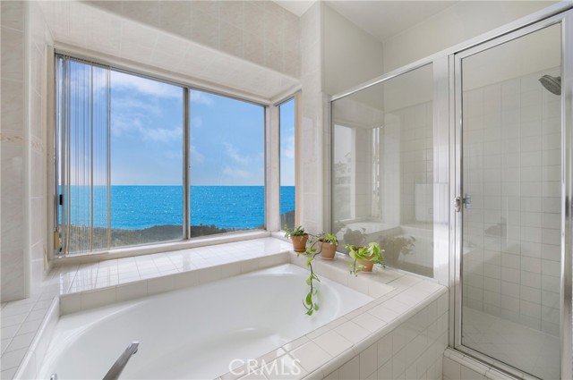 46 Saint Tropez, Laguna Niguel CA: https://media.crmls.org/medias/3b066d27-780b-4939-8ca4-0149c4f30d3c.jpg