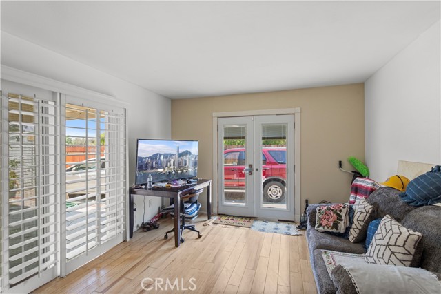 1633 W Ontario Avenue, Corona CA: https://media.crmls.org/medias/3b0763bd-cade-4615-92c9-6189f61e3098.jpg