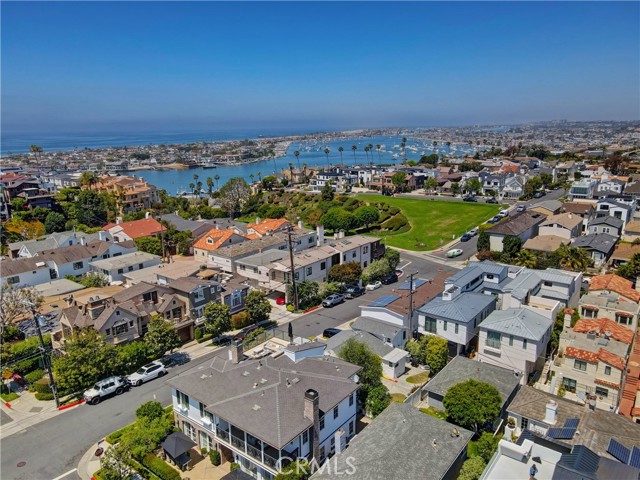 Detail Gallery Image 21 of 28 For 425 1/2 Dahlia Ave, Corona Del Mar,  CA 92625 - 2 Beds | 2 Baths