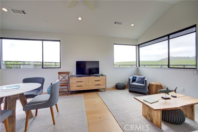 Detail Gallery Image 52 of 75 For 280 Jespersen Ln, San Luis Obispo,  CA 93401 - 5 Beds | 7/1 Baths