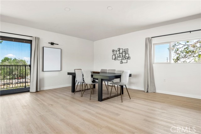 Detail Gallery Image 3 of 38 For 9150 10th Ave, Hesperia,  CA 92345 - 6 Beds | 3 Baths