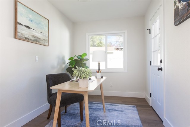 417 W Leeside, Glendora CA: https://media.crmls.org/medias/3b080c89-6181-44cb-9cbb-0fc9d340b06e.jpg