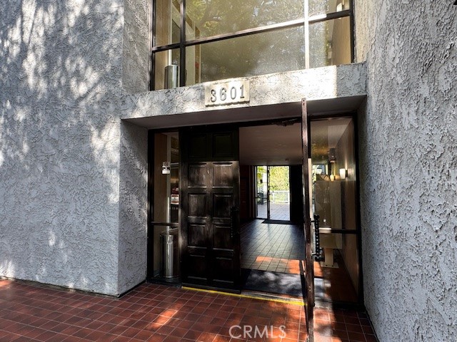 Front Entrance Front Entrance