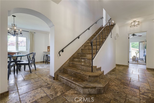 516 E Stocker Street, Glendale CA: https://media.crmls.org/medias/3b08b8c4-55de-4924-80da-1920d35cbb2c.jpg