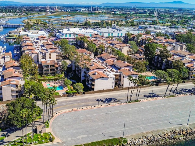 Detail Gallery Image 44 of 45 For 5201 Marina Pacifica S, Long Beach,  CA 90803 - 2 Beds | 2/1 Baths