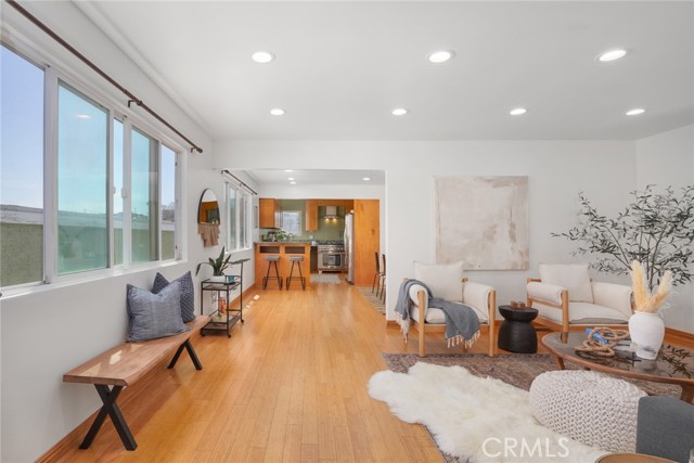 1629 Ford Avenue, Redondo Beach, California 90278, 4 Bedrooms Bedrooms, ,2 BathroomsBathrooms,Residential,Sold,Ford,SB22080677