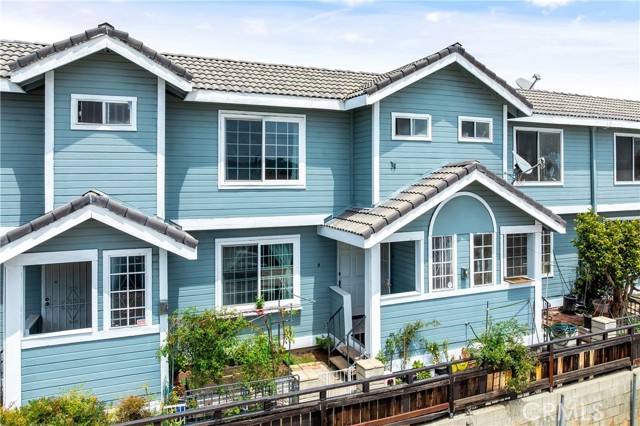 Detail Gallery Image 2 of 45 For 119 N Alhambra Ave #D,  Monterey Park,  CA 91755 - 3 Beds | 3 Baths