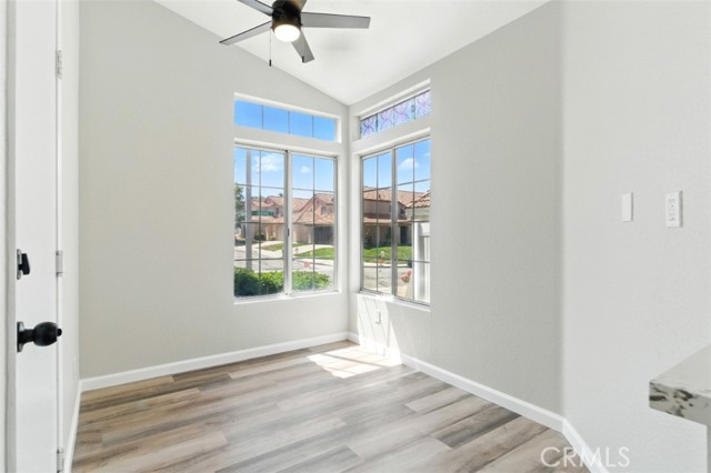 11979 Savona Dr, Fontana CA: https://media.crmls.org/medias/3b0bd83b-1f5c-4961-ac1b-de5c6df30c91.jpg