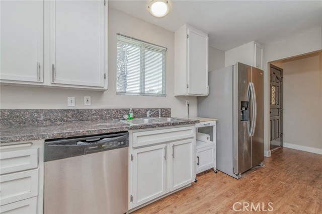 1334 Ardilla Avenue photo 11