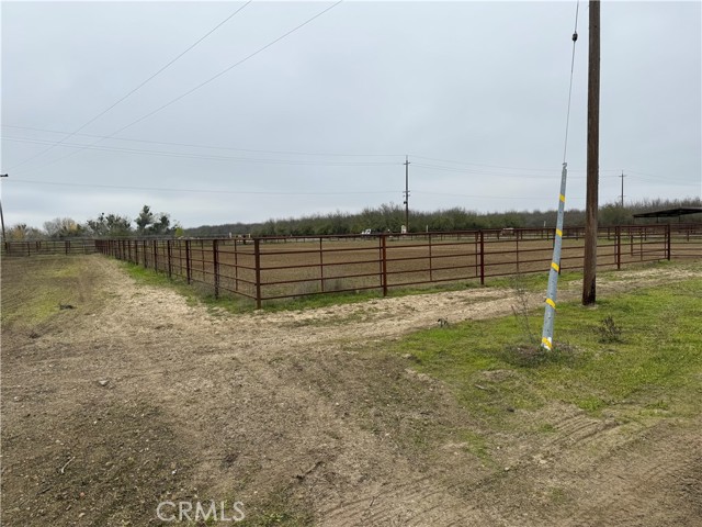 Detail Gallery Image 44 of 47 For 25565 Road 13, Chowchilla,  CA 93610 - 4 Beds | 3 Baths