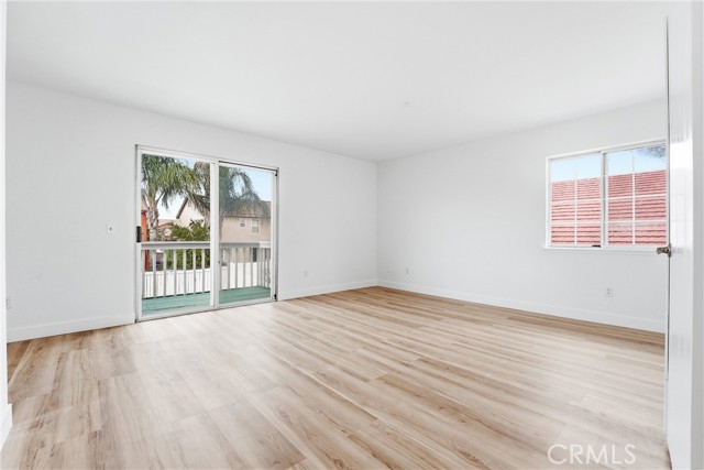 Detail Gallery Image 9 of 33 For 300 Mildred, Perris,  CA 92571 - 4 Beds | 2/1 Baths