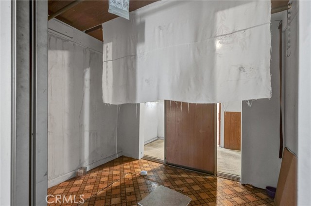 939 White Knoll Drive, Los Angeles CA: https://media.crmls.org/medias/3b0d71e8-7ed1-48f7-937d-3db9774349b4.jpg